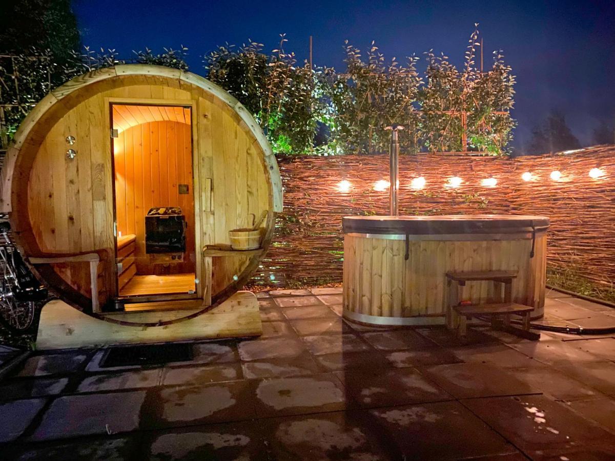 Bed & Wellness Klein Knorrestein With Private Hottub And Sauna And Tandembike Rental Included In Price 阿尔梅勒 外观 照片