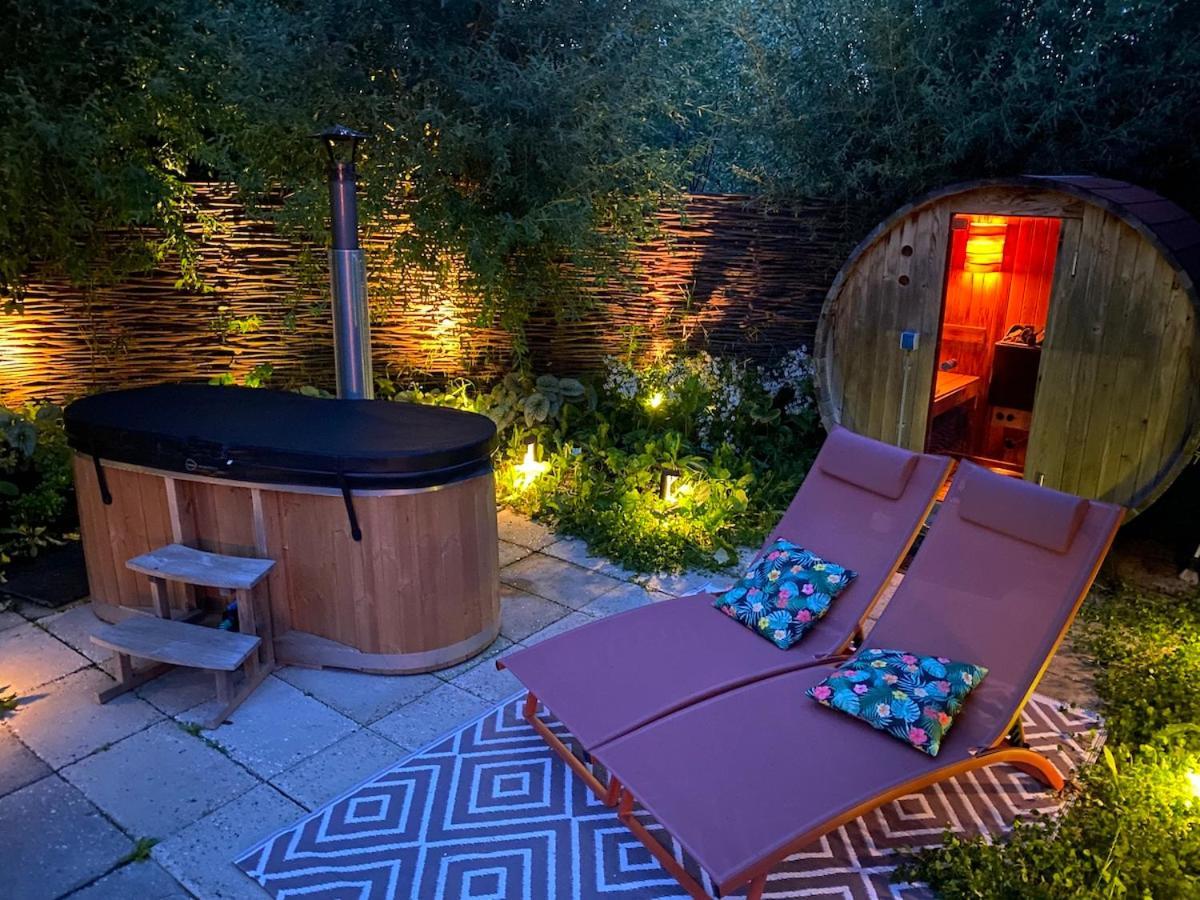 Bed & Wellness Klein Knorrestein With Private Hottub And Sauna And Tandembike Rental Included In Price 阿尔梅勒 外观 照片