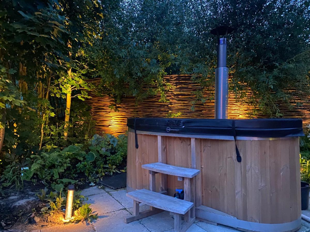 Bed & Wellness Klein Knorrestein With Private Hottub And Sauna And Tandembike Rental Included In Price 阿尔梅勒 外观 照片
